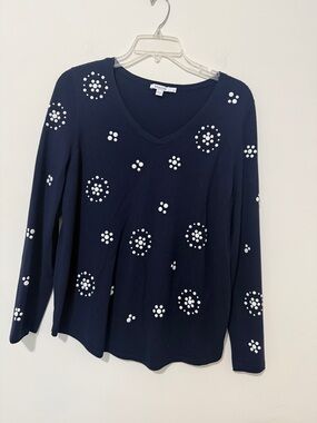 Chicos Sweater with unusual design. Size 1 (8)
